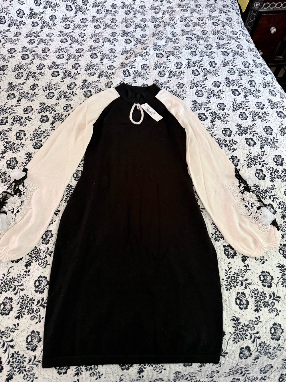Anne Fontaine Black Dress with Cream Lace-Embellished Sleeves - NWT
